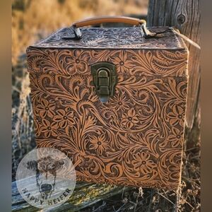 Large Western Floral Handtooled Leather Jewelry Case NWT